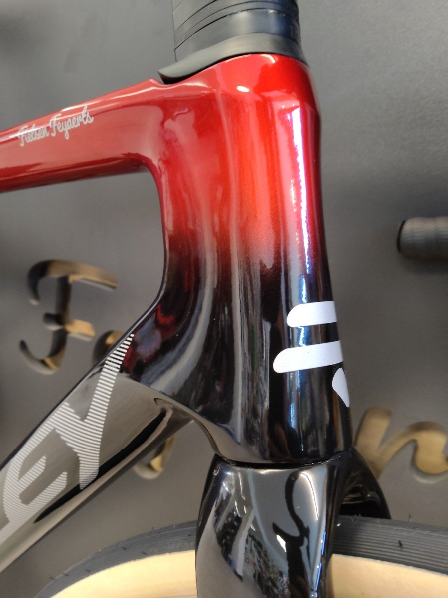 Falcn 105DI2 Carbon Wheels Corsa pro Zwart Rood - Afbeelding 4