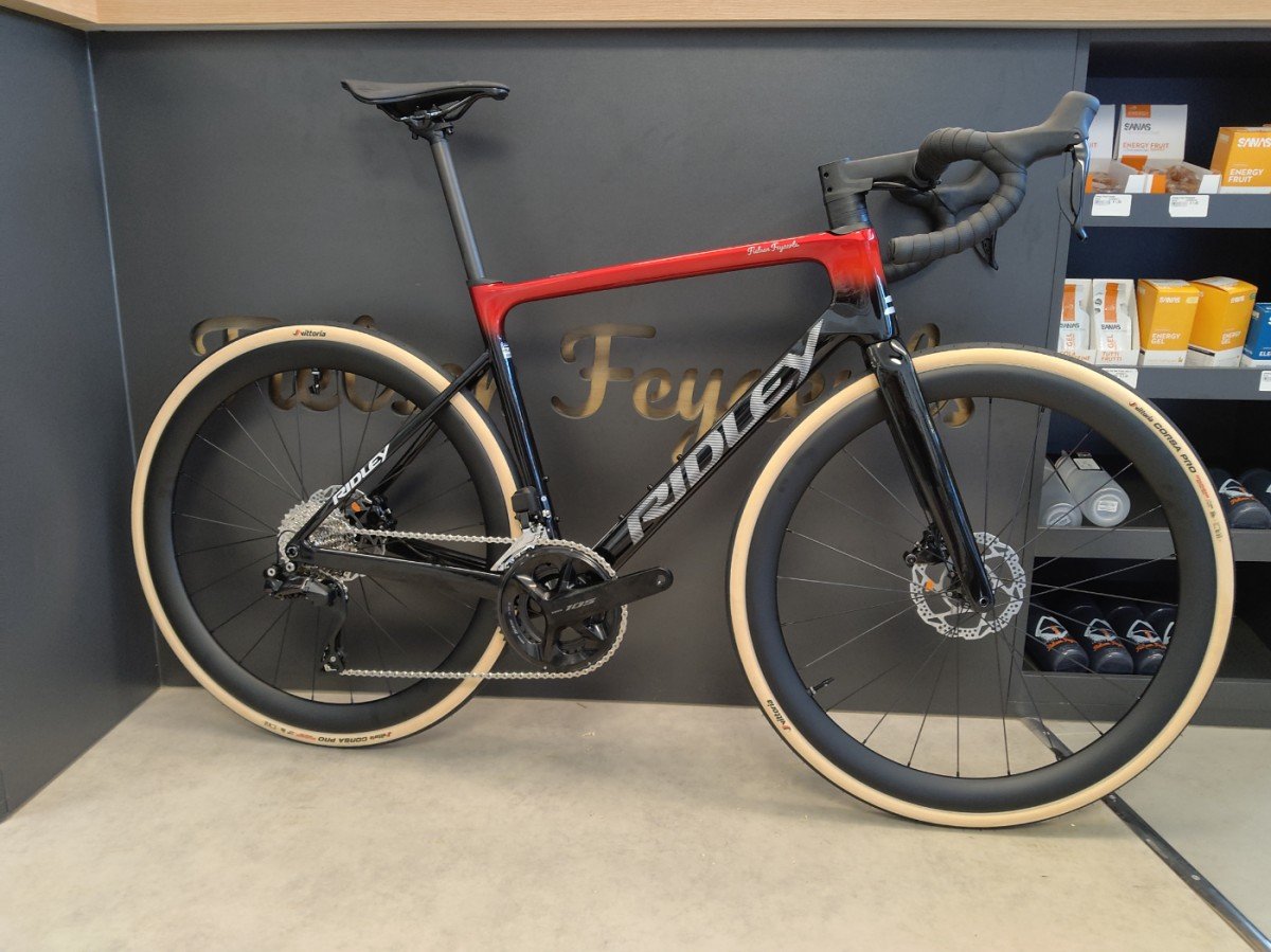 Falcn 105DI2 Carbon Wheels Corsa pro Zwart Rood - Afbeelding 2